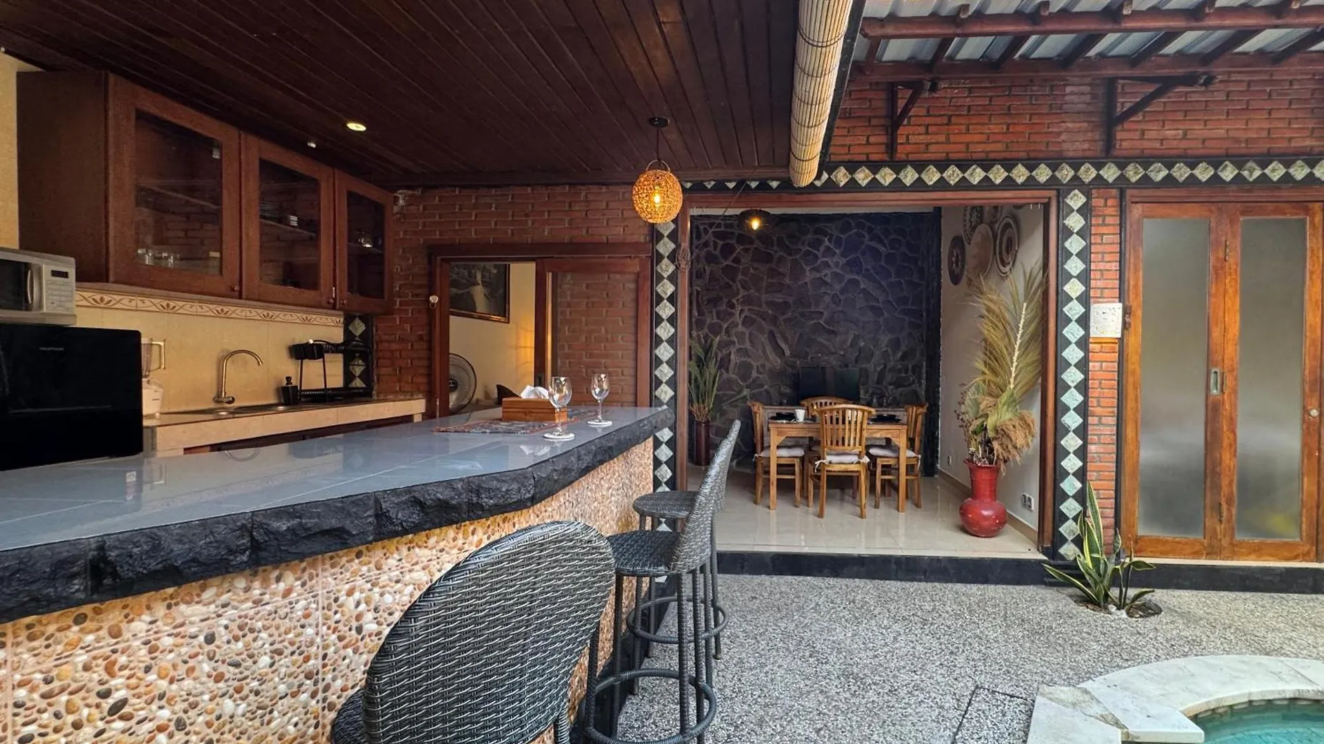 Villa Mutti Seminyak  0*, Seminyak (Bali)